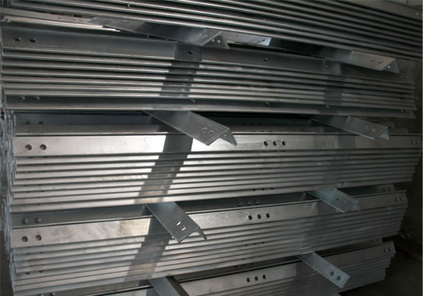 Angle cross arm